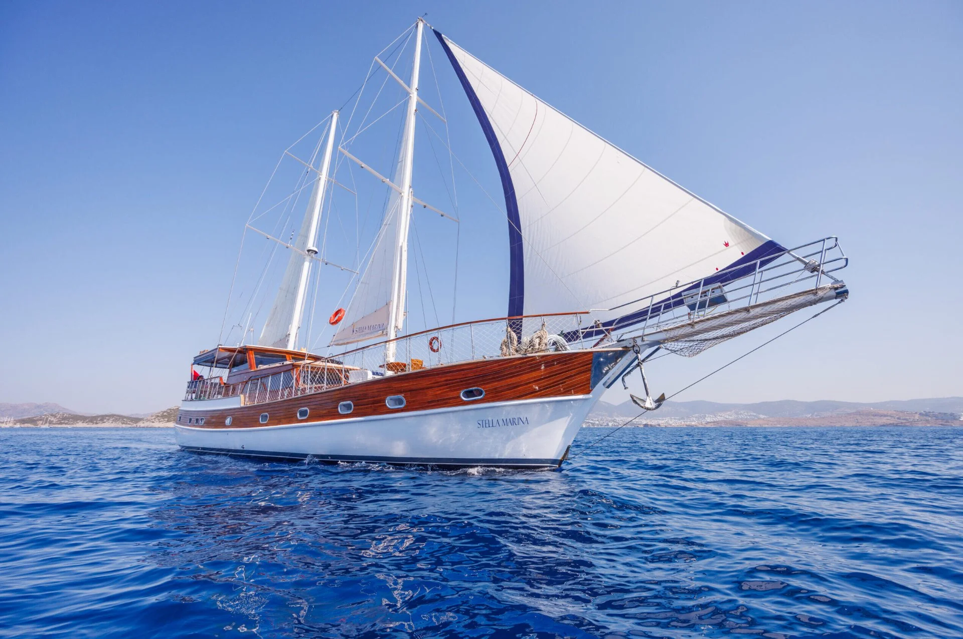 Traditional blue cruise comfort.